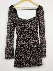 Buy online pre-used pre-loved 100% authentic & Original branded Unknown Brand (SBD-713) available in Pakistan. Top international brands avilable.