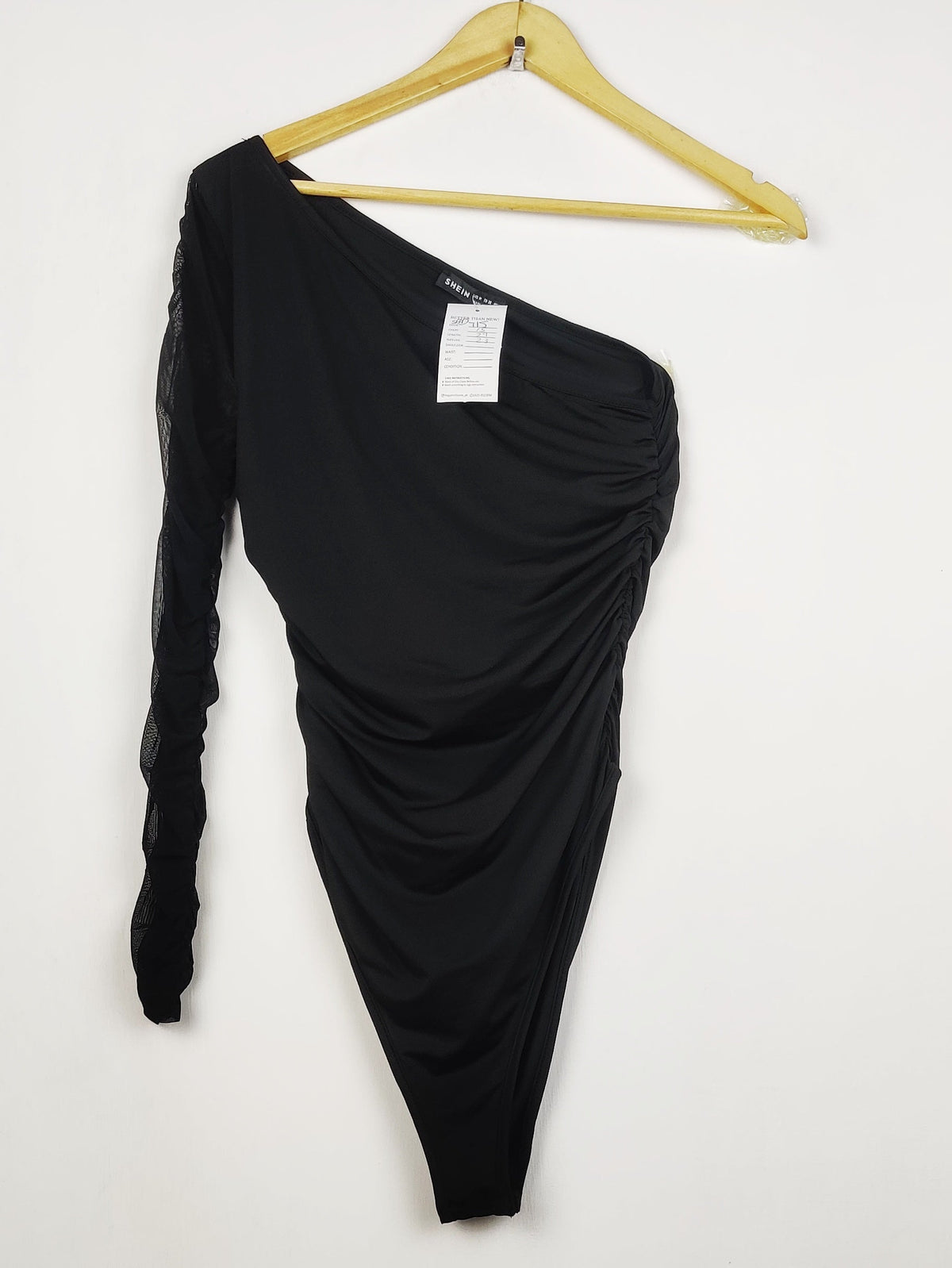Buy online pre-used pre-loved 100% authentic & Original branded Shein (SBD-715) available in Pakistan. Top international brands avilable.