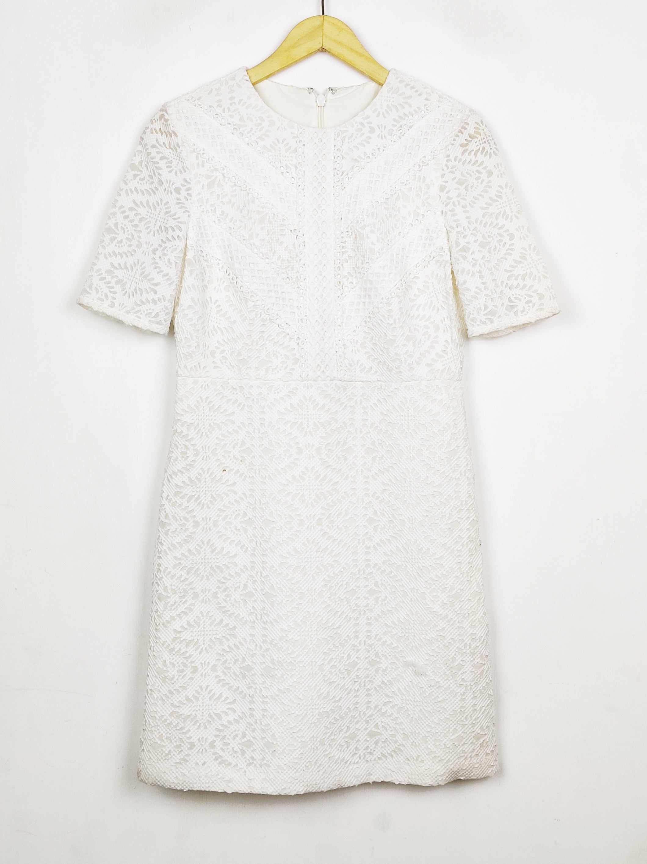 Buy online pre-used pre-loved 100% authentic & Original branded Topshop (SBD-721) available in Pakistan. Top international brands avilable.