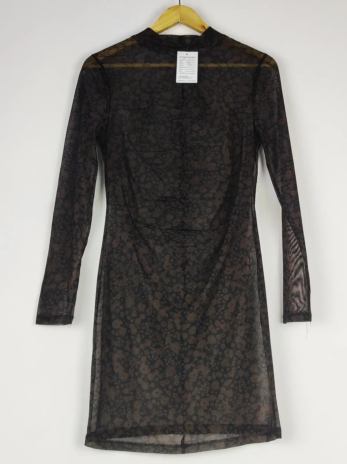 Buy online pre-used pre-loved 100% authentic & Original branded Unknown Brand (SBD-97) available in Pakistan. Top international brands avilable.