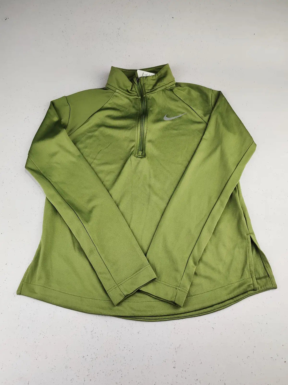 Buy online pre-used pre-loved 100% authentic & Original branded Dri Fit (SBT-2616) available in Pakistan. Top international brands avilable.
