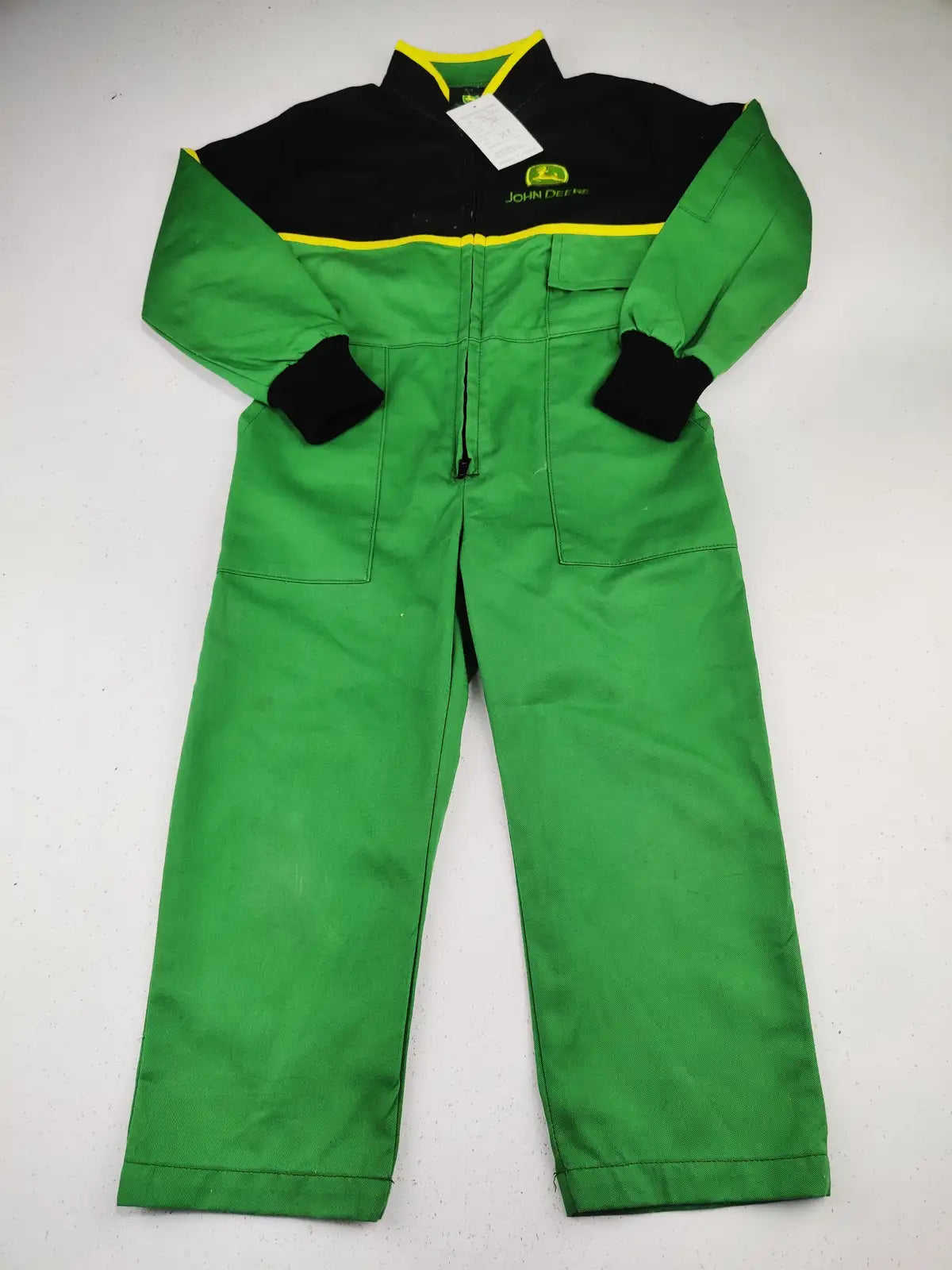 Buy online pre-used pre-loved 100% authentic & Original branded John Deere (SBT-2664) available in Pakistan. Top international brands avilable.