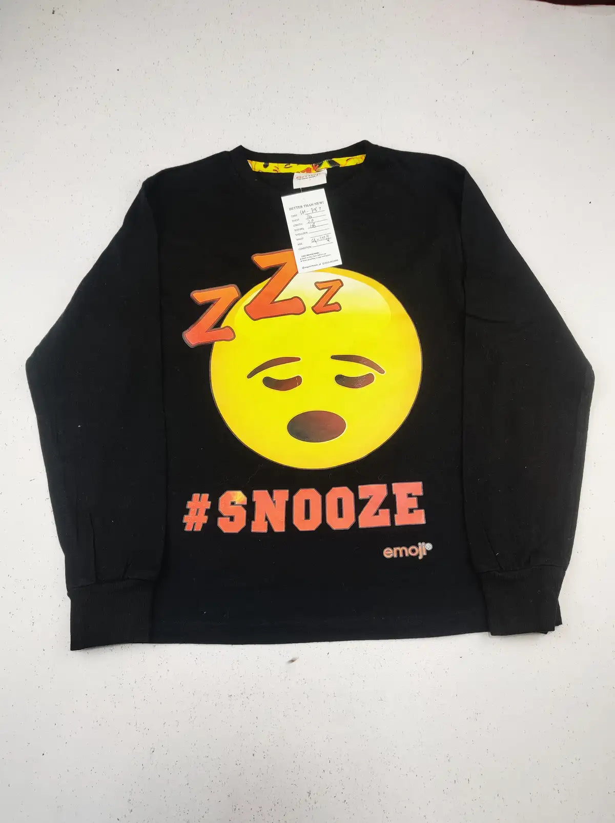 Buy online pre-used pre-loved 100% authentic & Original branded Emoji (SBT-3067) available in Pakistan. Top international brands avilable.