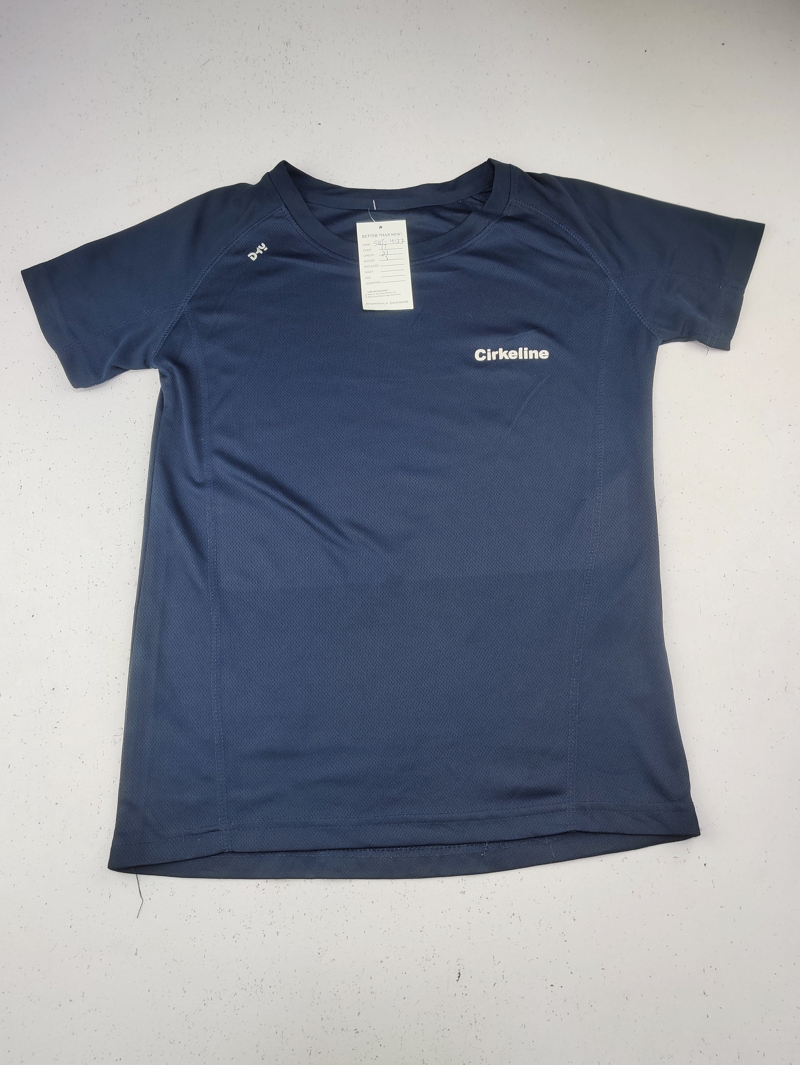 Buy online pre-used pre-loved 100% authentic & Original branded Unknown Brand (SBT-4137) available in Pakistan. Top international brands avilable.