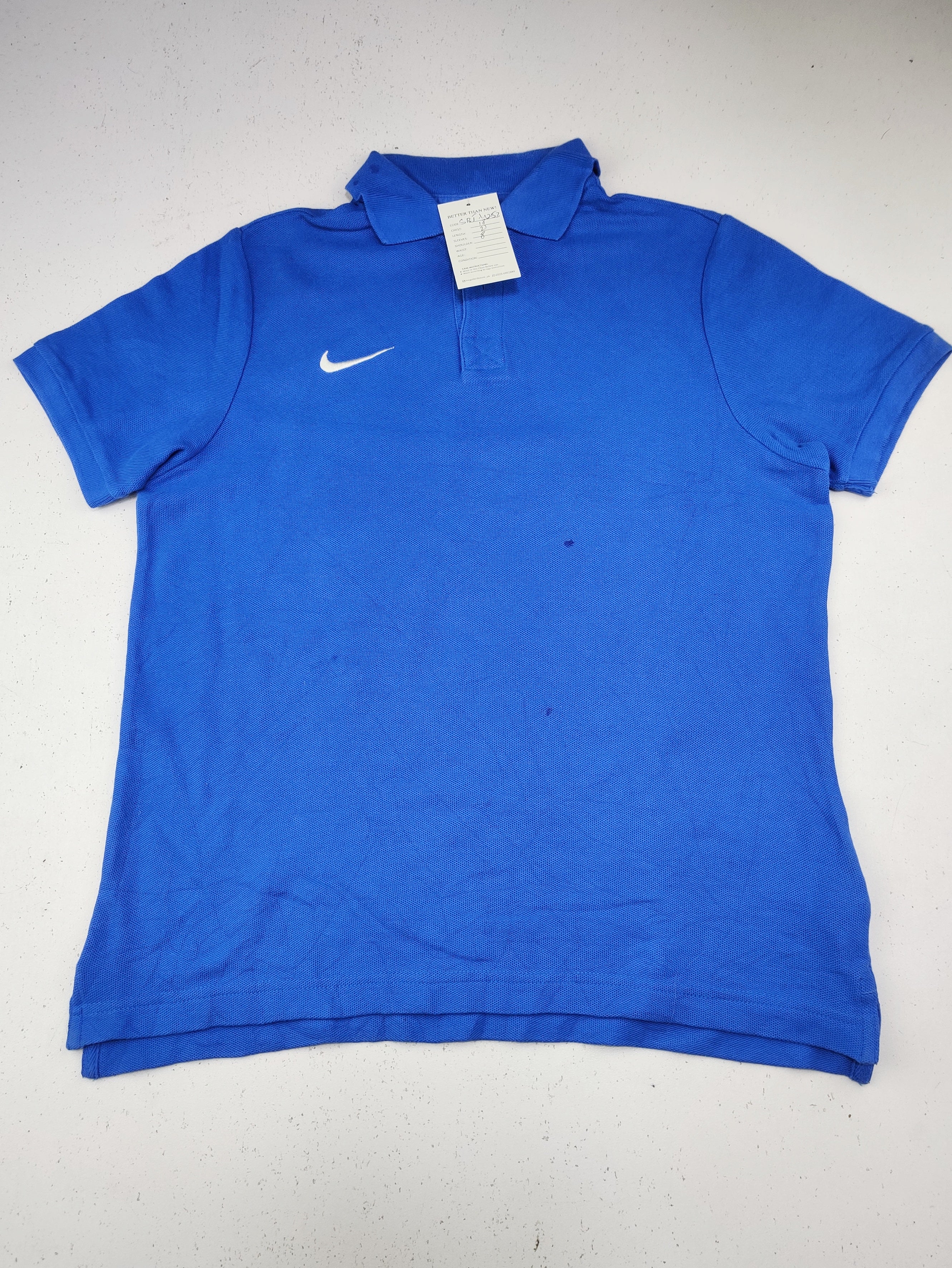 Buy online pre-used pre-loved 100% authentic & Original branded Nike (SBT-4253) available in Pakistan. Top international brands avilable.