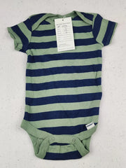 Buy online pre-used pre-loved 100% authentic & Original branded Onesies (SBT-4770) available in Pakistan. Top international brands avilable.