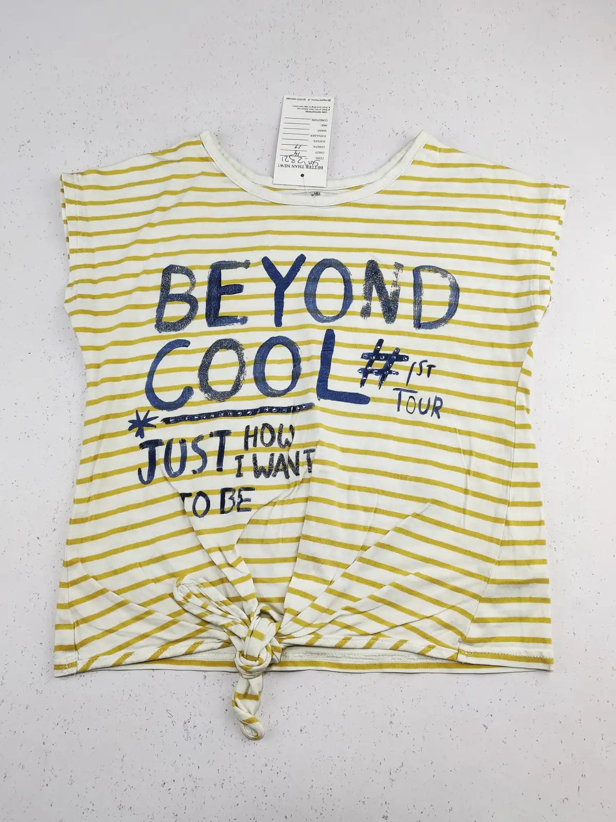 Buy online pre-used pre-loved 100% authentic & Original branded Marks & Spencer (SGT-2321) available in Pakistan. Top international brands avilable.