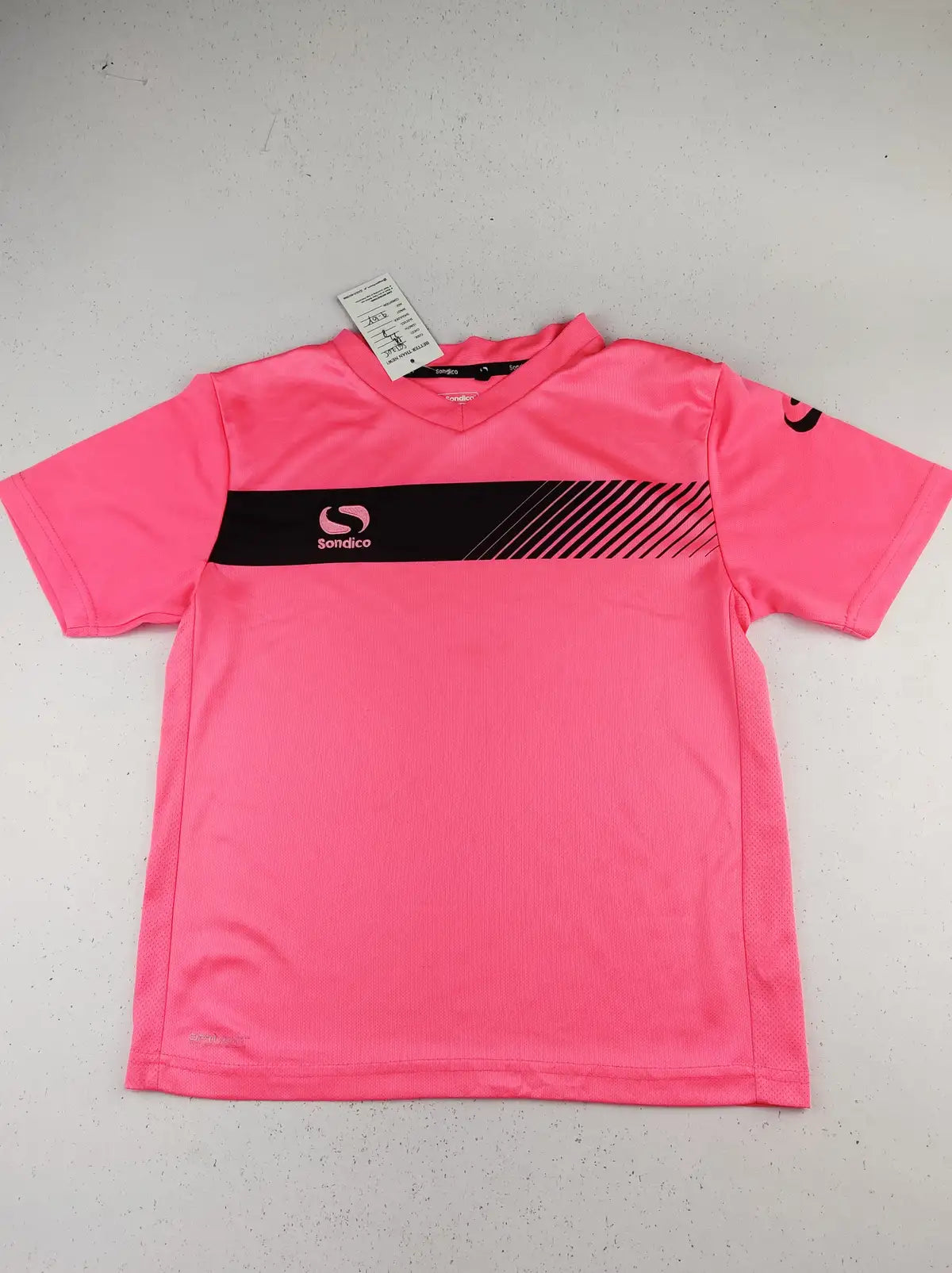 Buy online pre-used pre-loved 100% authentic & Original branded Sondico (SGT-2615) available in Pakistan. Top international brands avilable.