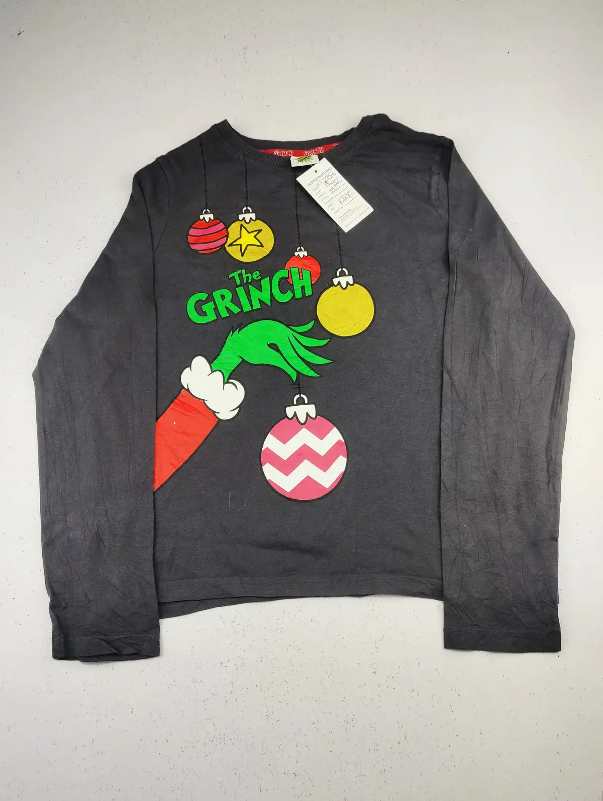 Buy online pre-used pre-loved 100% authentic & Original branded The Grinch (SGT-2750) available in Pakistan. Top international brands avilable.