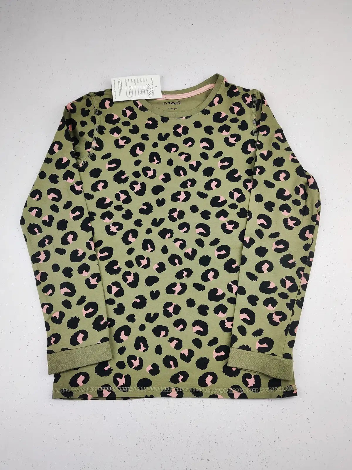 Buy online pre-used pre-loved 100% authentic & Original branded Marks & Spencer (SGT-2957) available in Pakistan. Top international brands avilable.