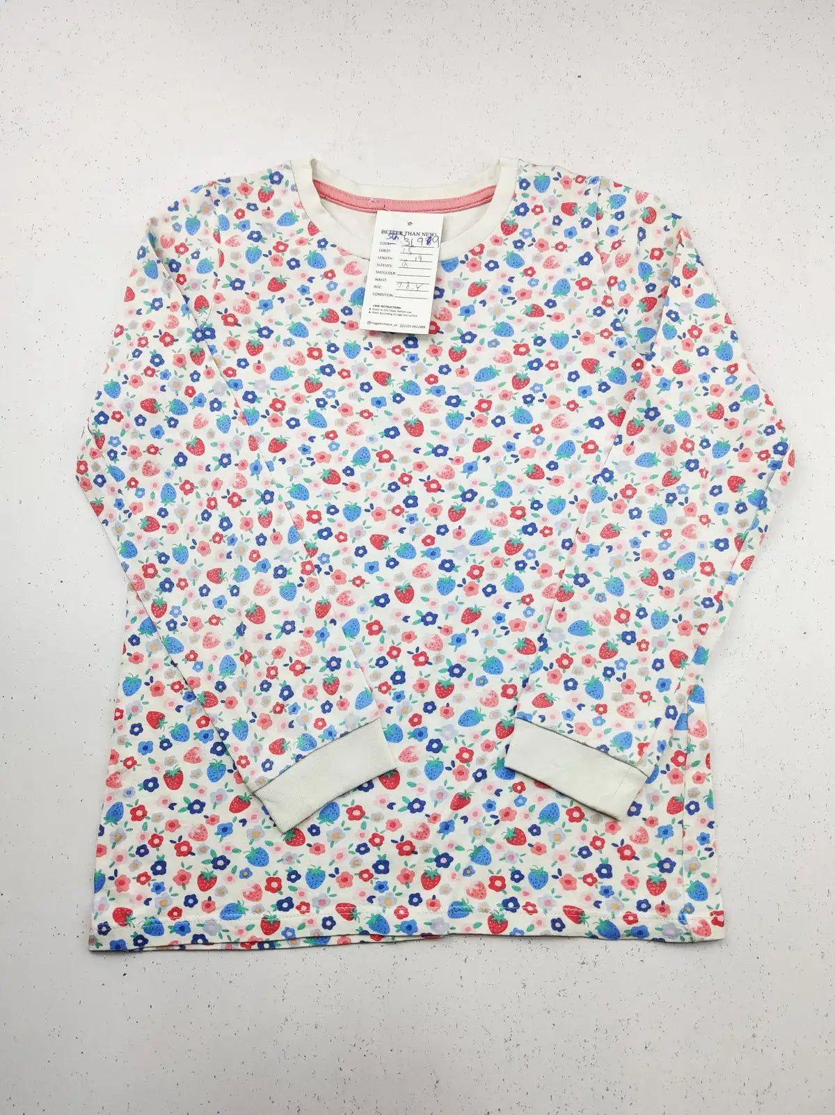 Buy online pre-used pre-loved 100% authentic & Original branded Marks & Spencer (SGT-3199) available in Pakistan. Top international brands avilable.