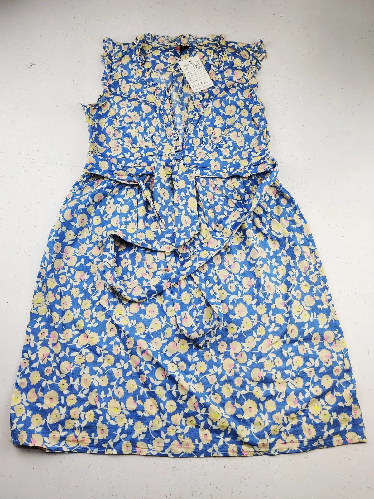 Buy online pre-used pre-loved 100% authentic & Original branded Topshop (SGT-3291) available in Pakistan. Top international brands avilable.