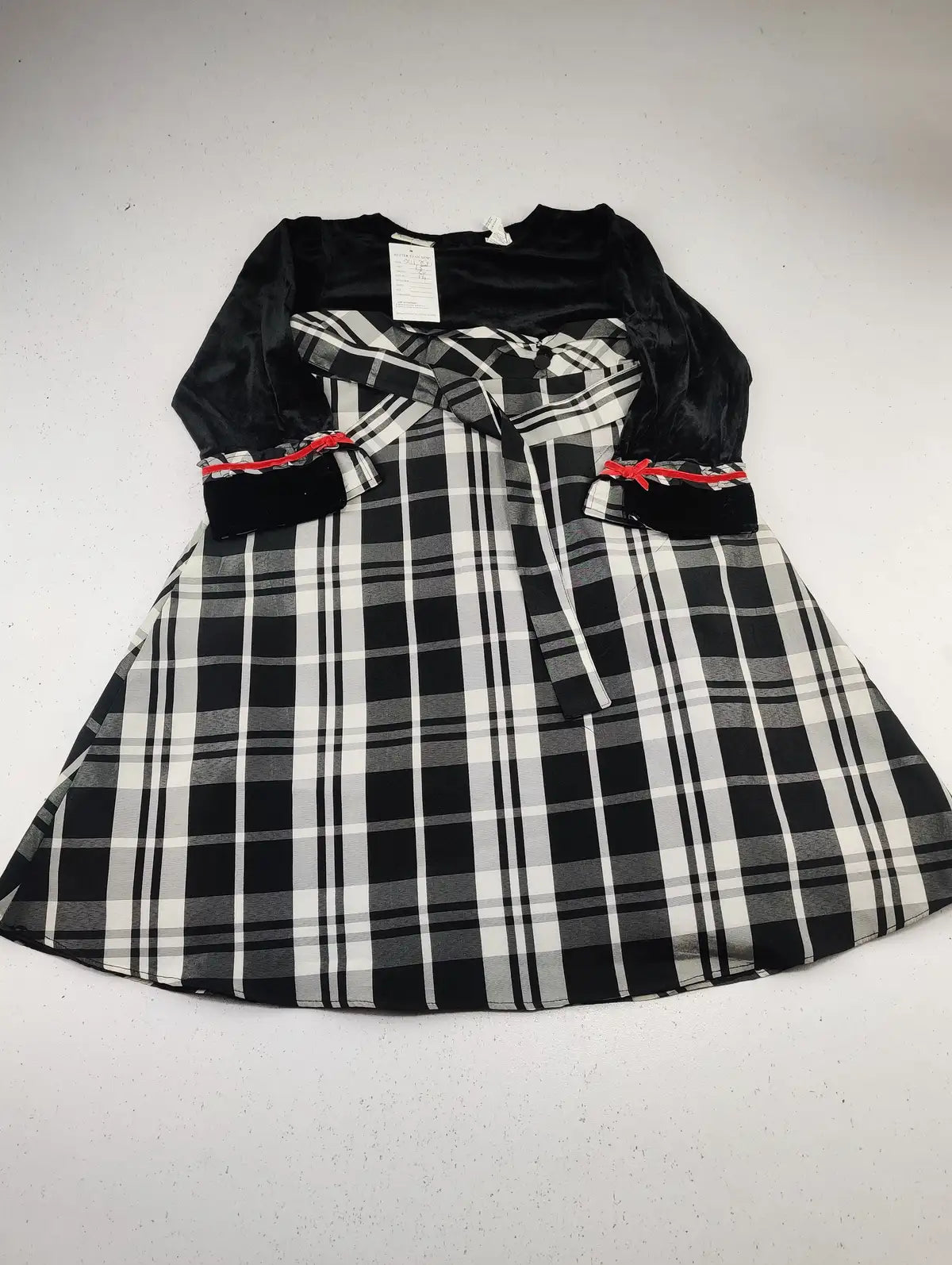 Buy online pre-used pre-loved 100% authentic & Original branded B.T. Kids (SGT-3581) available in Pakistan. Top international brands avilable.