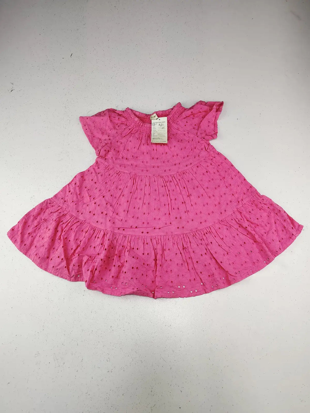 Buy online pre-used pre-loved 100% authentic & Original branded F&F (SGT-3925) available in Pakistan. Top international brands avilable.