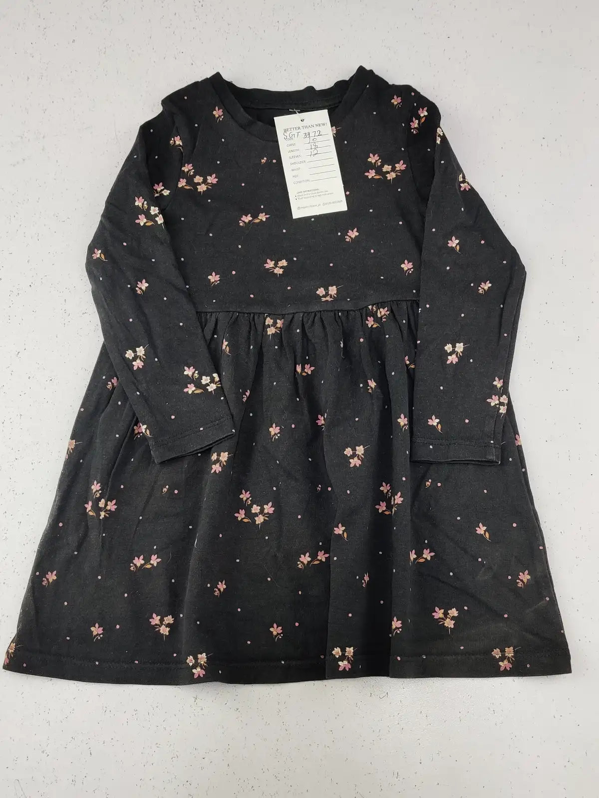 Buy online pre-used pre-loved 100% authentic & Original branded Marks & Spencer (SGT-3972) available in Pakistan. Top international brands avilable.