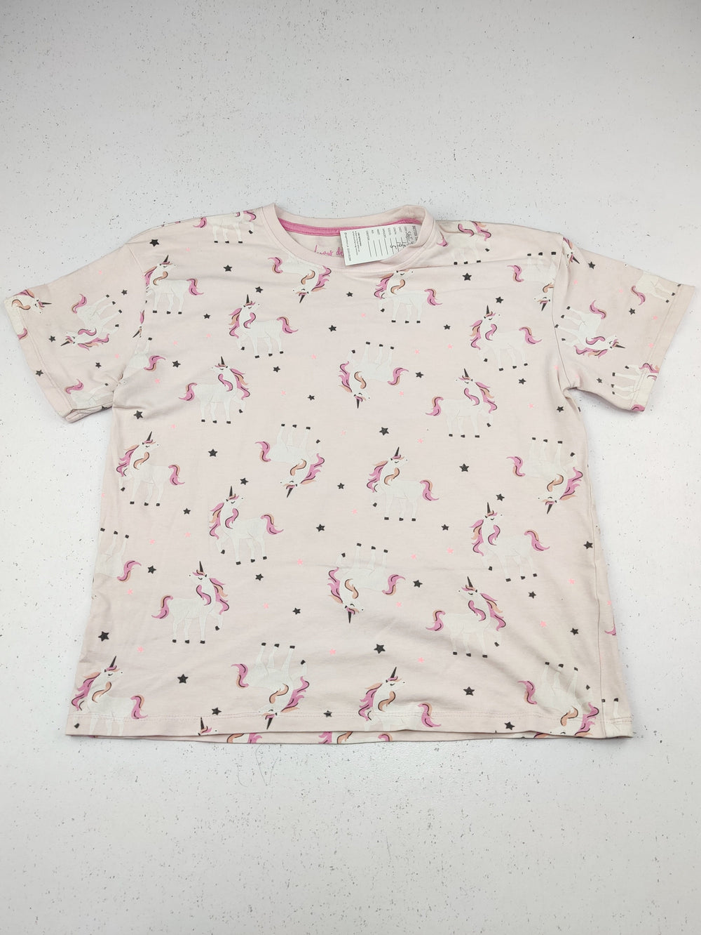 Buy online pre-used pre-loved 100% authentic & Original branded Always Dreaming (SGT-4399) available in Pakistan. Top international brands avilable.