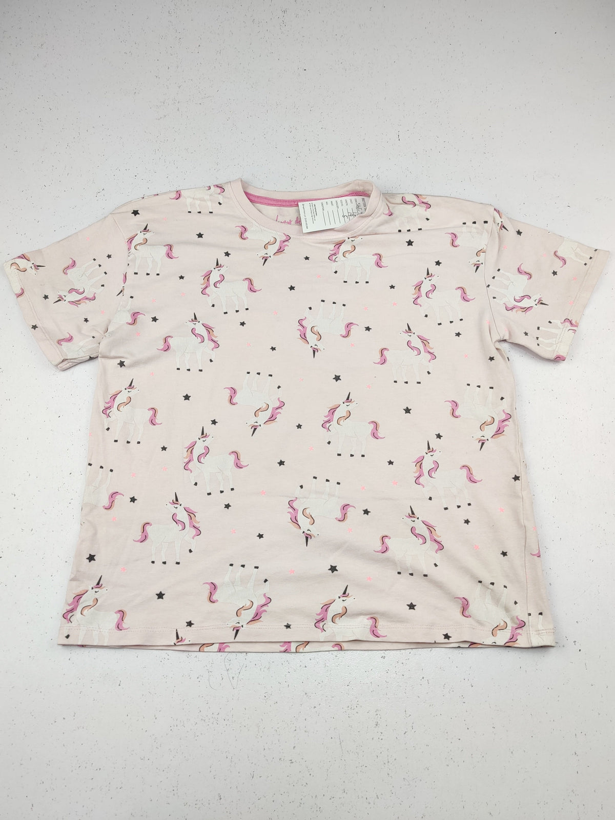 Buy online pre-used pre-loved 100% authentic & Original branded Always Dreaming (SGT-4399) available in Pakistan. Top international brands avilable.
