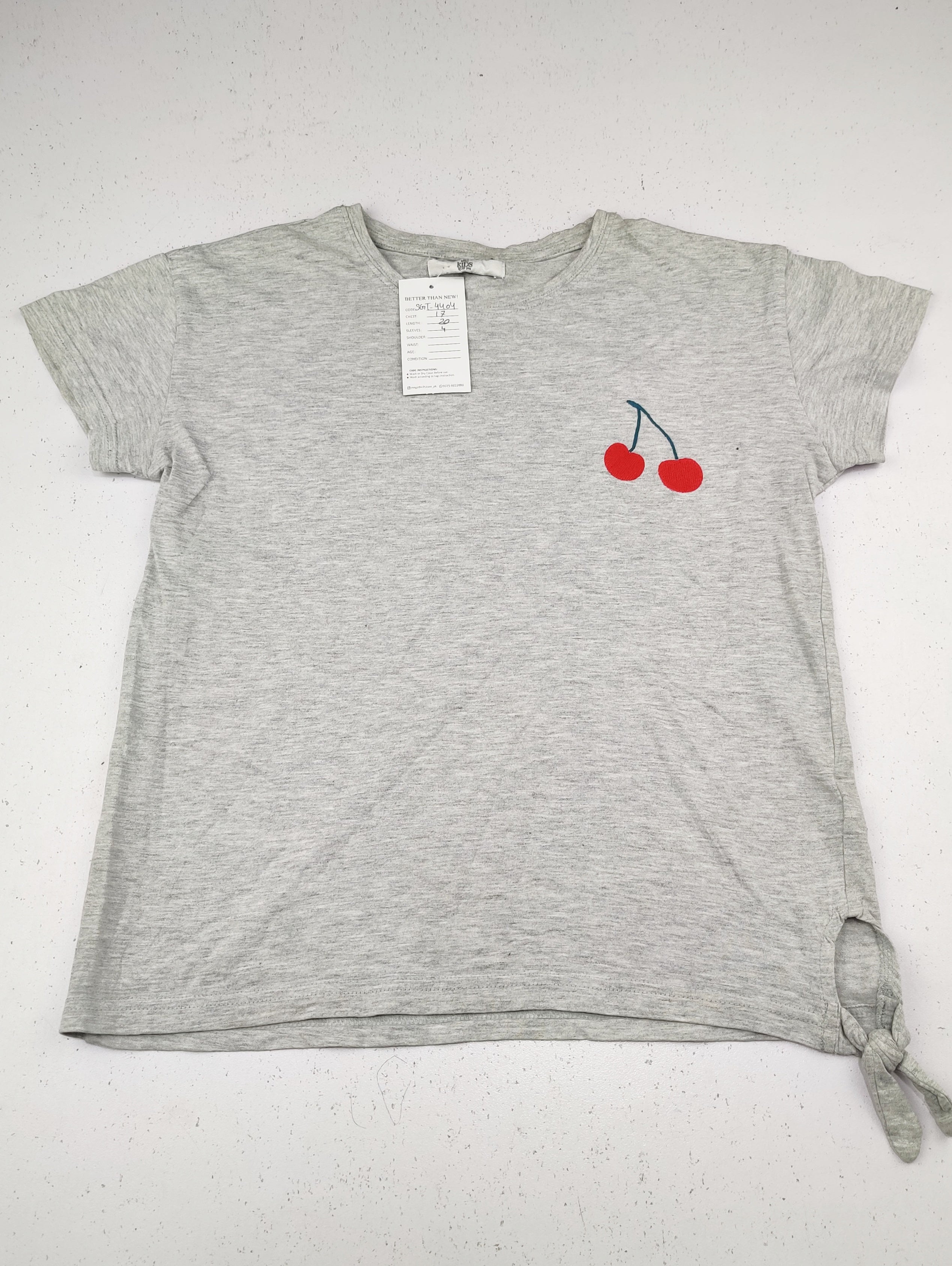 Buy online pre-used pre-loved 100% authentic & Original branded Marks & Spencer (SGT-4404) available in Pakistan. Top international brands avilable.