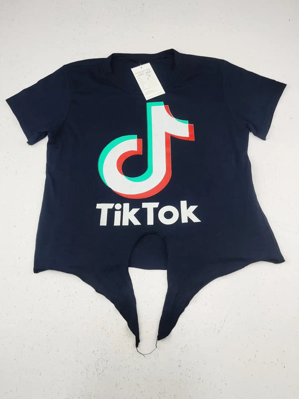 Buy online pre-used pre-loved 100% authentic & Original branded Tu (SGT-4466) available in Pakistan. Top international brands avilable.