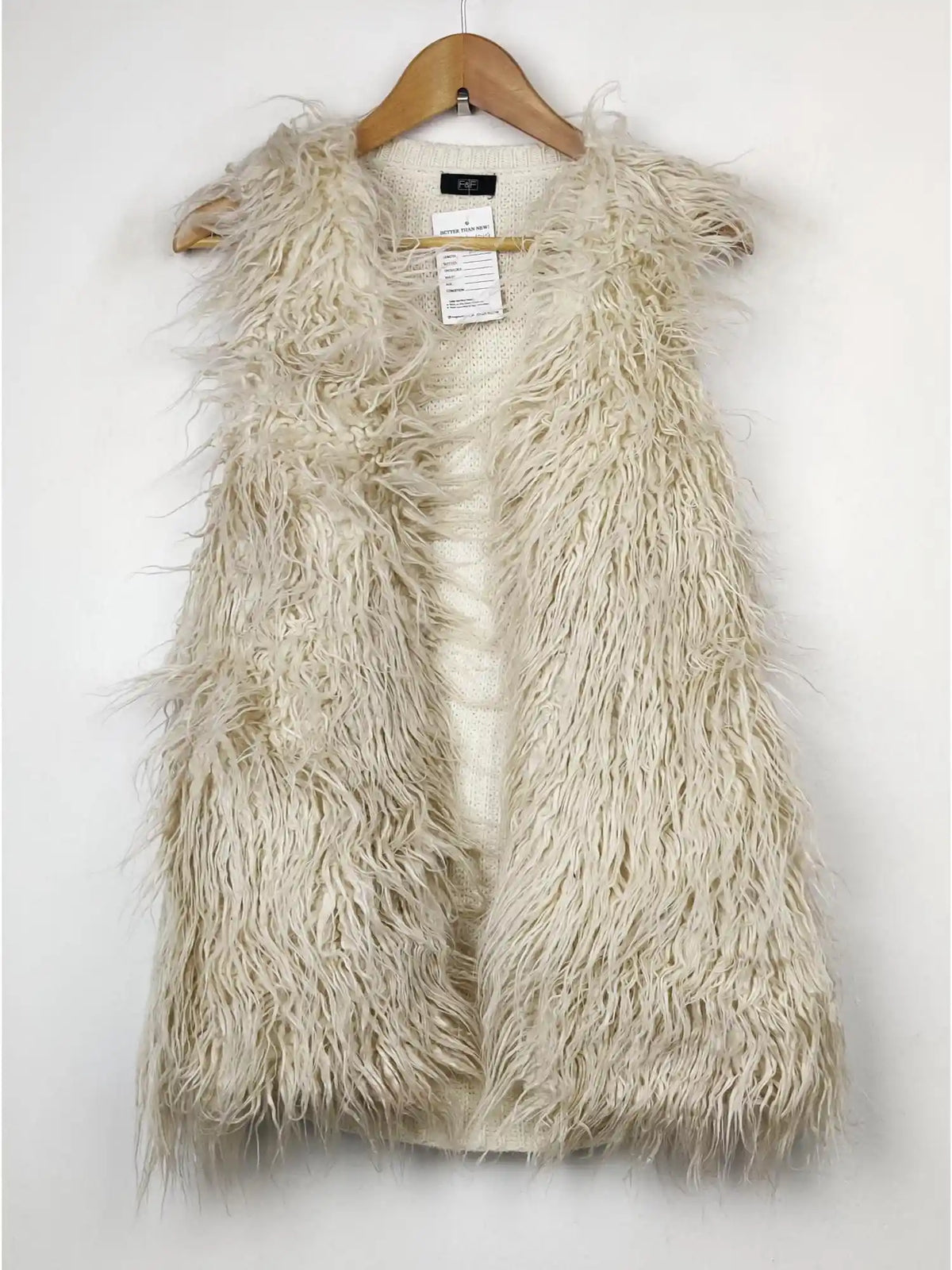 Buy online pre-used pre-loved 100% authentic & Original branded F&F (SL-1019) available in Pakistan. Top international brands avilable.