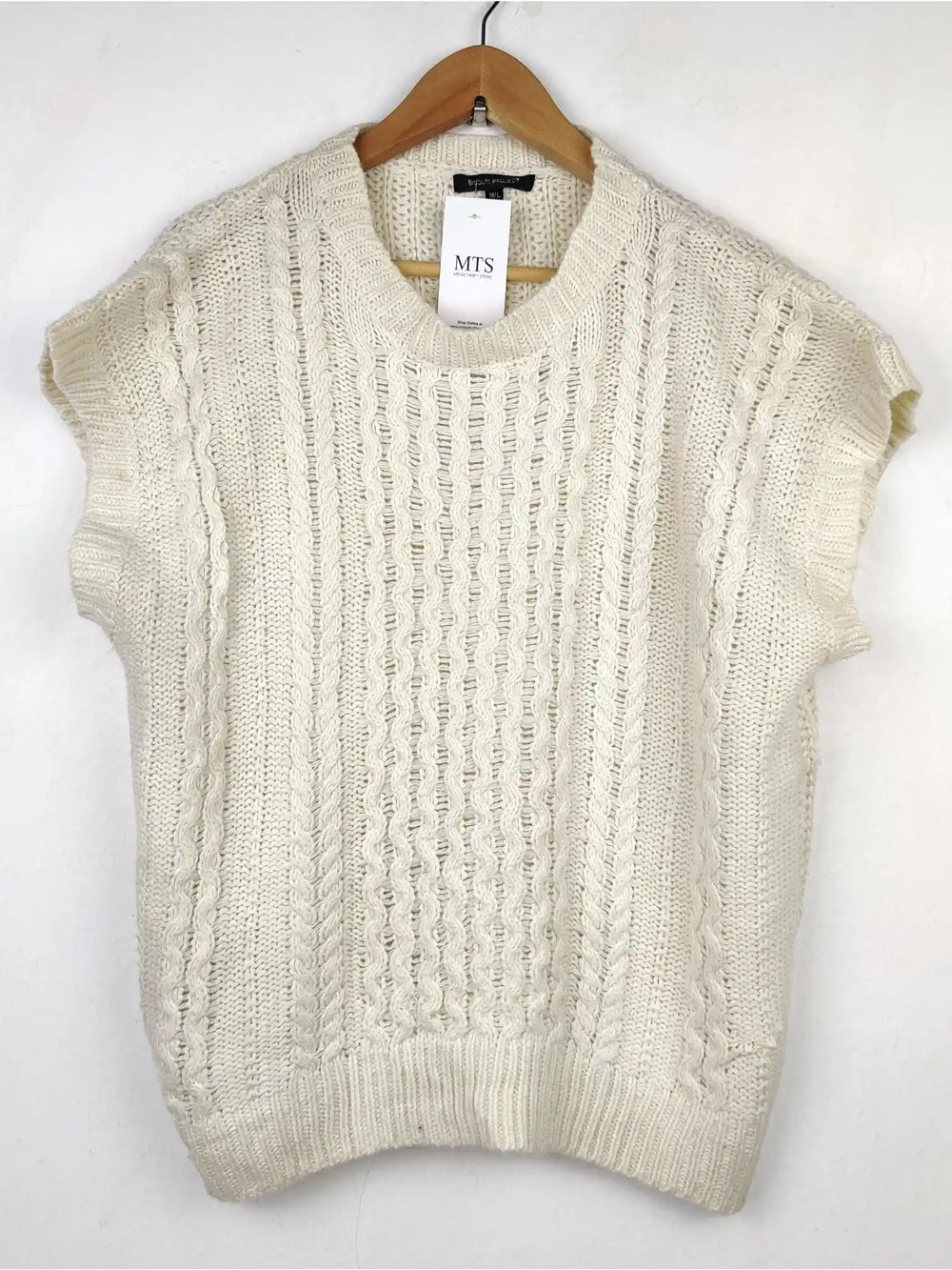 Buy online pre-used pre-loved 100% authentic & Original branded Bisous Project (SL-1143) available in Pakistan. Top international brands avilable.