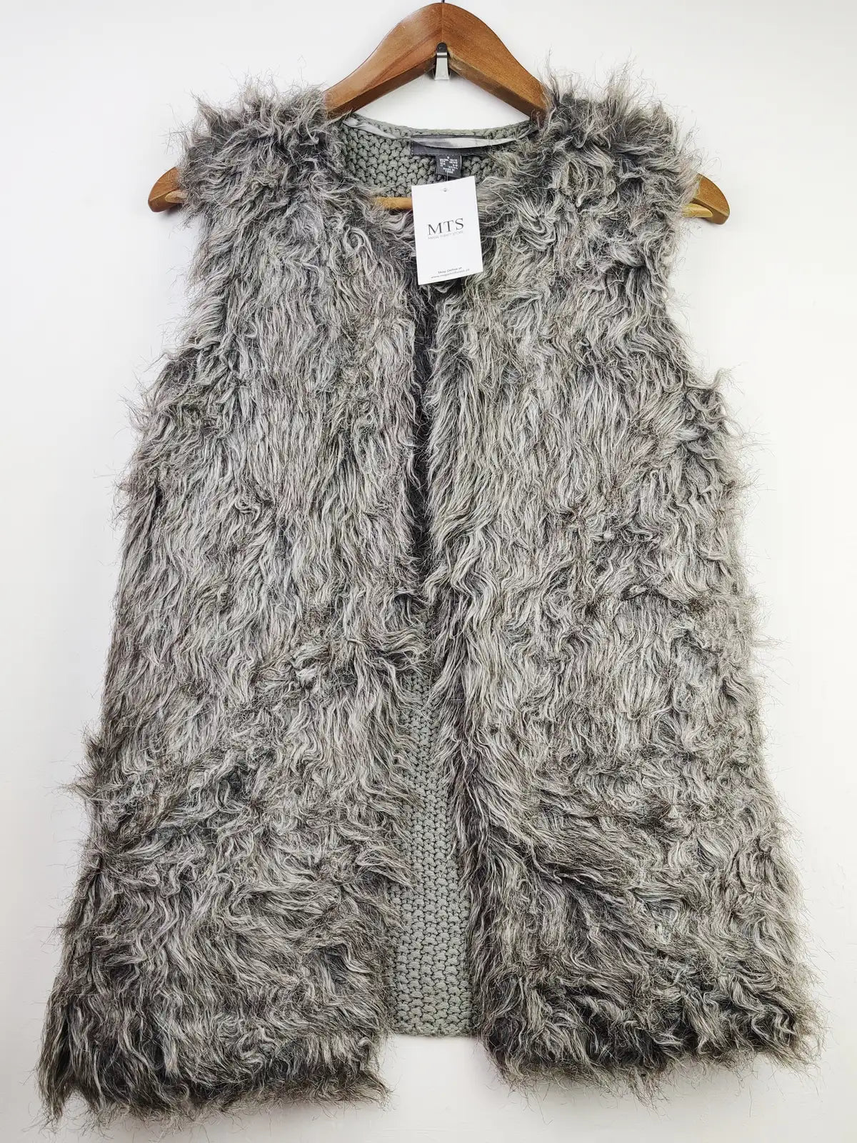 Buy online pre-used pre-loved 100% authentic & Original branded Primark (SL-1662) available in Pakistan. Top international brands avilable.