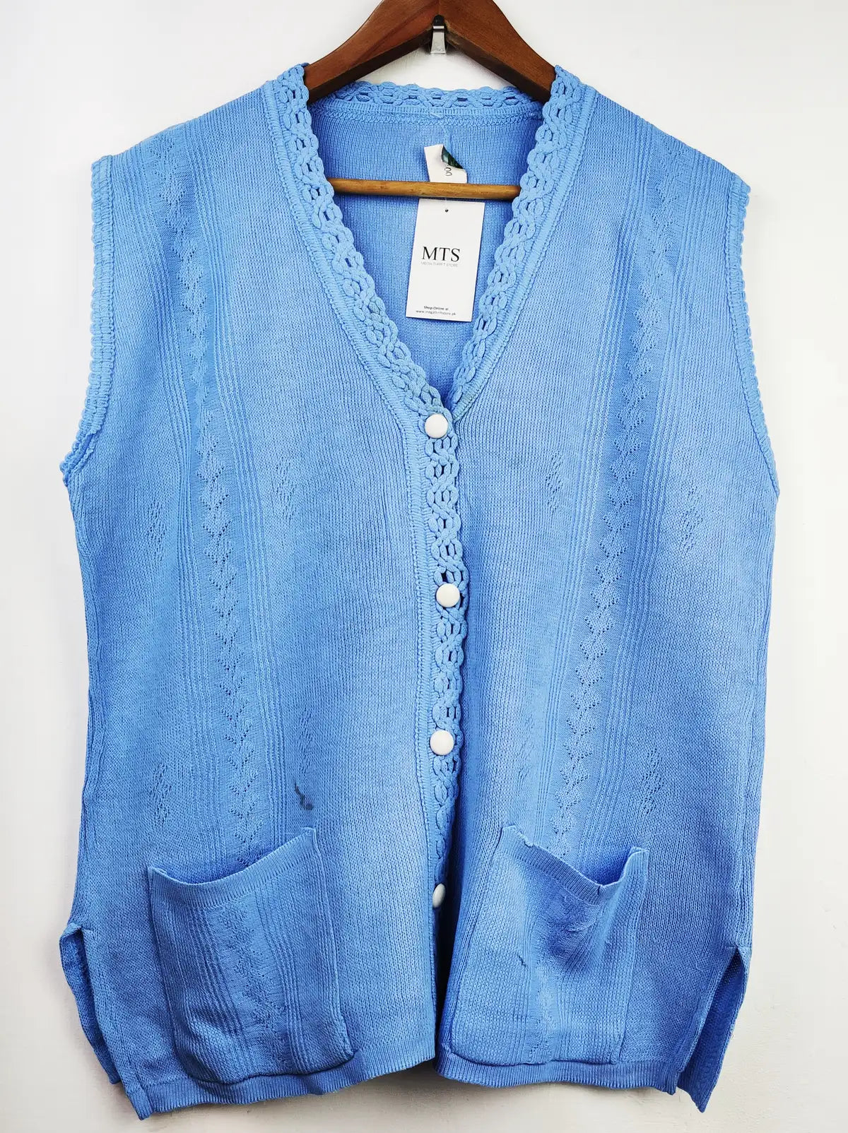 Buy online pre-used pre-loved 100% authentic & Original branded Unknown Brand (SL-1669) available in Pakistan. Top international brands avilable.