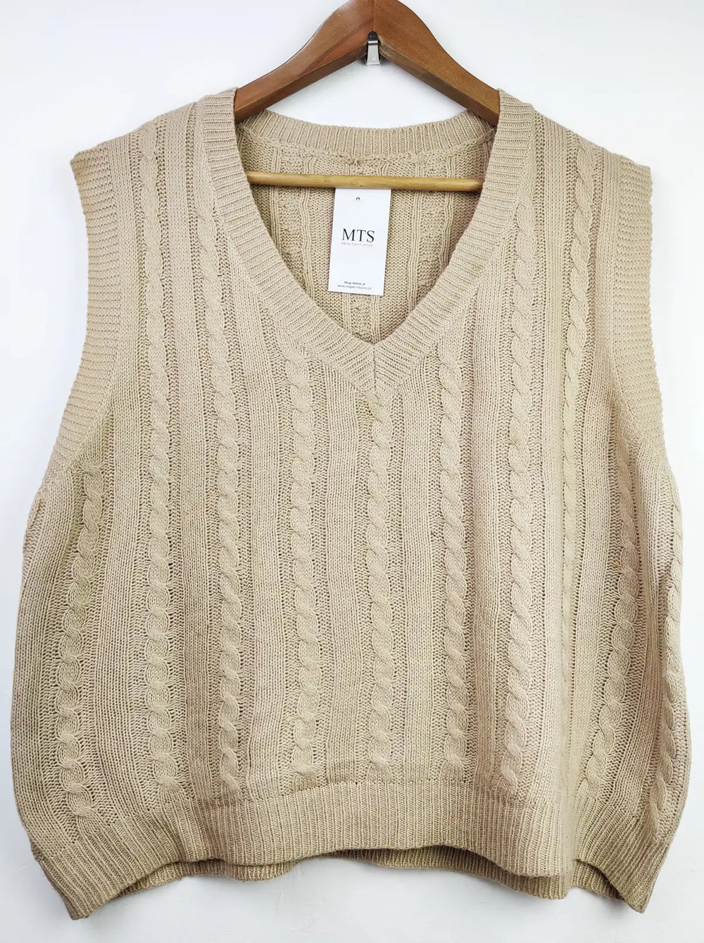 Buy online pre-used pre-loved 100% authentic & Original branded Shein (SL-1672) available in Pakistan. Top international brands avilable.