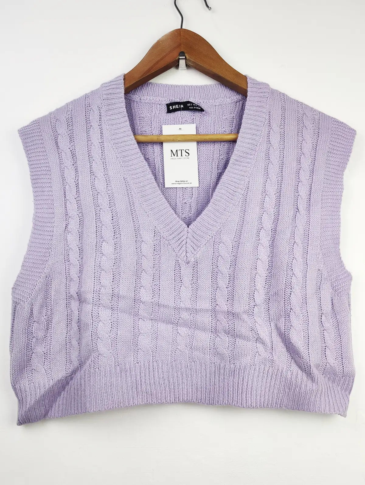 Buy online pre-used pre-loved 100% authentic & Original branded Shein (SL-1682) available in Pakistan. Top international brands avilable.