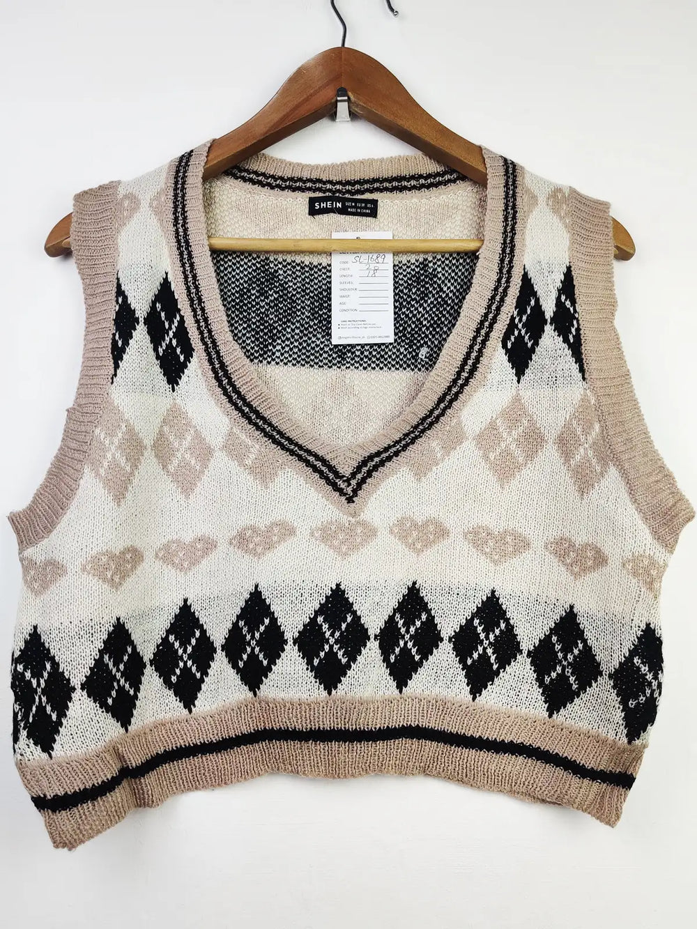 Buy online pre-used pre-loved 100% authentic & Original branded Shein (SL-1689) available in Pakistan. Top international brands avilable.