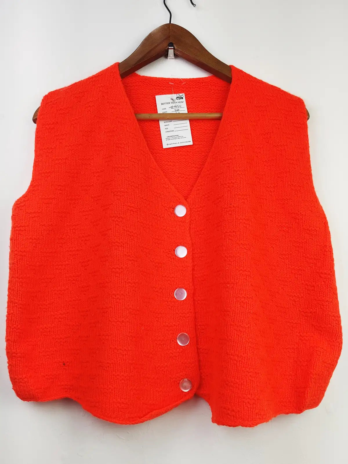 Buy online pre-used pre-loved 100% authentic & Original branded Unknown Brand (SL-1705) available in Pakistan. Top international brands avilable.