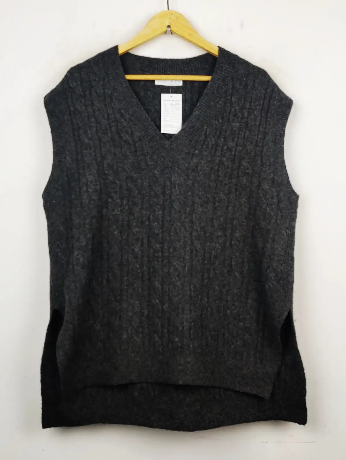 Buy online pre-used pre-loved 100% authentic & Original branded Primark (SL-1732) available in Pakistan. Top international brands avilable.