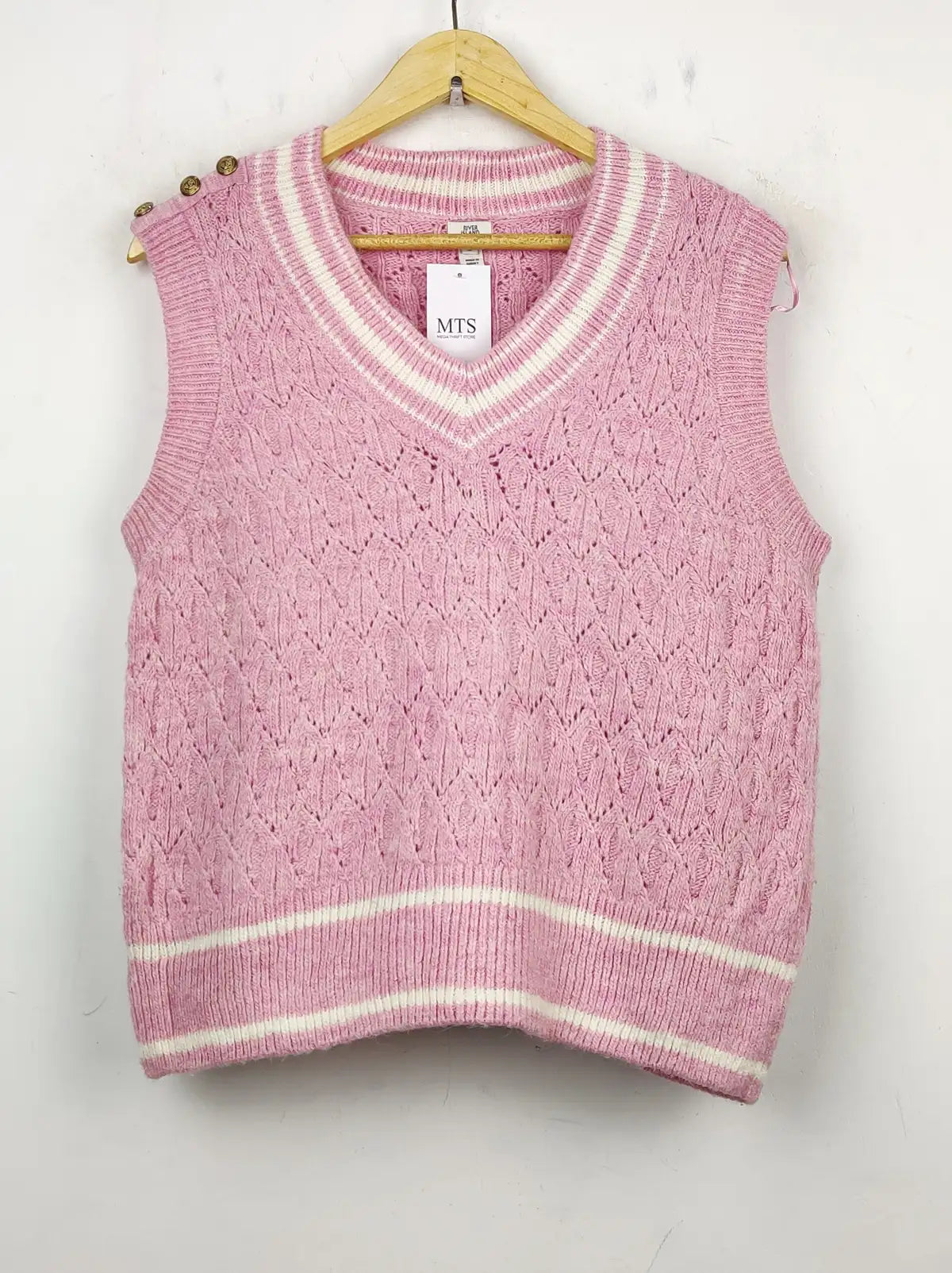 Buy online pre-used pre-loved 100% authentic & Original branded River Island (SL-1775) available in Pakistan. Top international brands avilable.