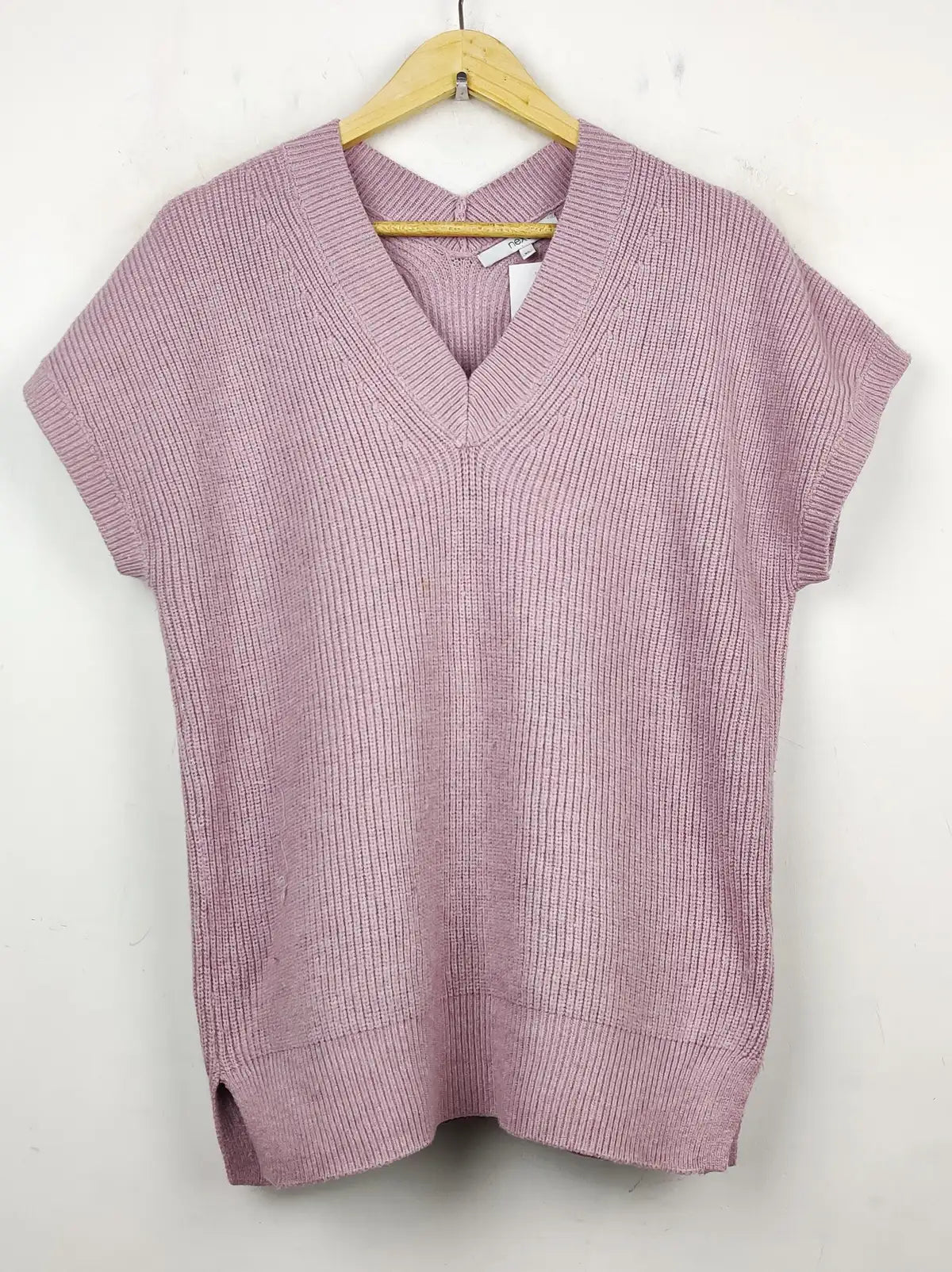 Buy online pre-used pre-loved 100% authentic & Original branded Next (SL-1777) available in Pakistan. Top international brands avilable.