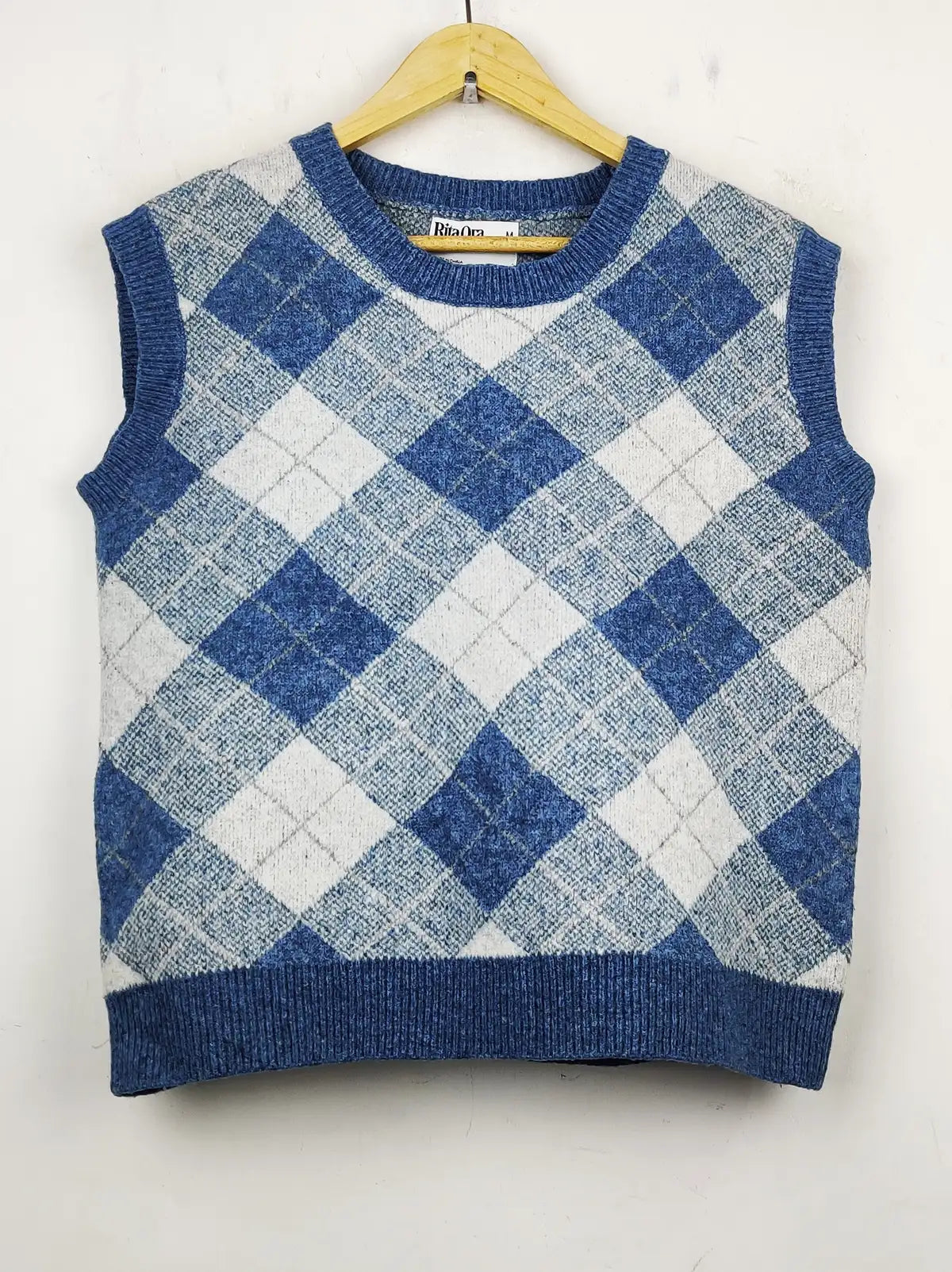 Buy online pre-used pre-loved 100% authentic & Original branded Primark (SL-1786) available in Pakistan. Top international brands avilable.