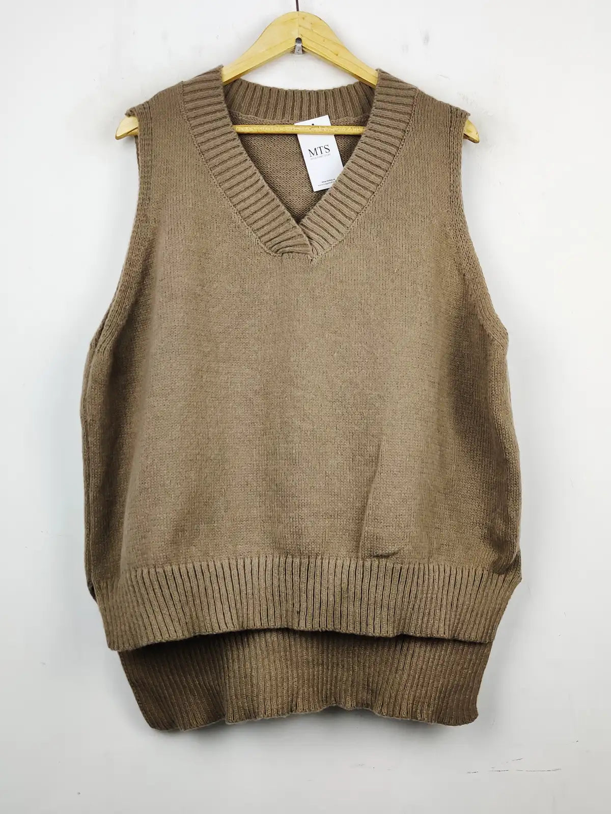 Buy online pre-used pre-loved 100% authentic & Original branded Shein (SL-1792) available in Pakistan. Top international brands avilable.