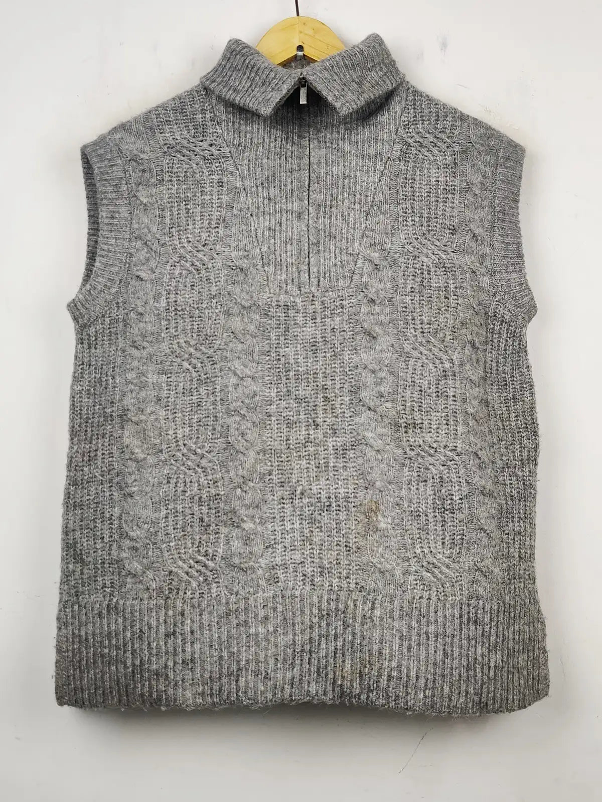 Buy online pre-used pre-loved 100% authentic & Original branded Dunnes Stores (SL-1799) available in Pakistan. Top international brands avilable.