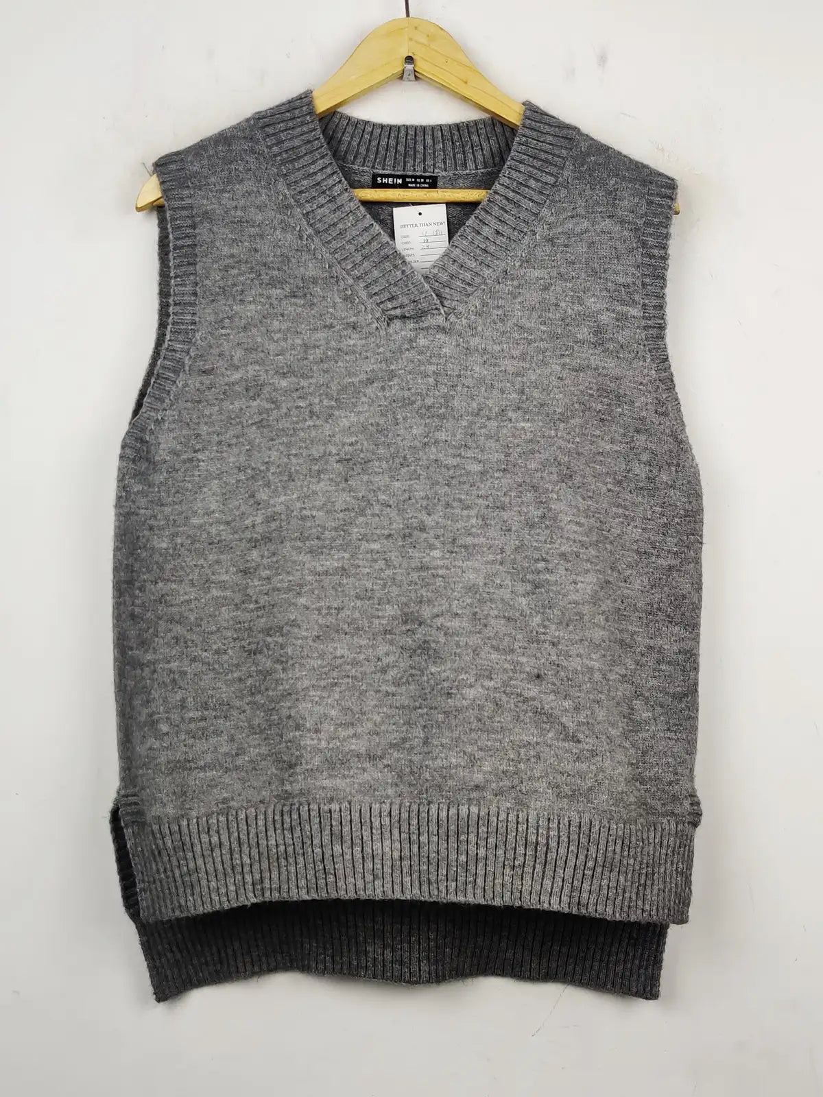 Buy online pre-used pre-loved 100% authentic & Original branded Shein (SL-1811) available in Pakistan. Top international brands avilable.