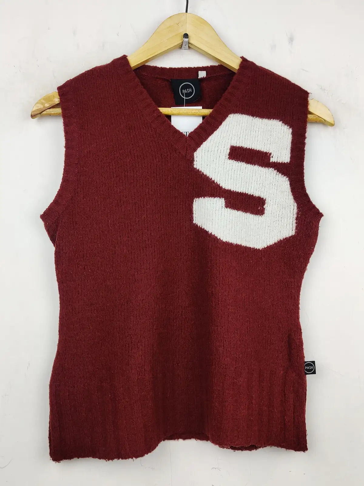 Buy online pre-used pre-loved 100% authentic & Original branded Pash (SL-1823) available in Pakistan. Top international brands avilable.