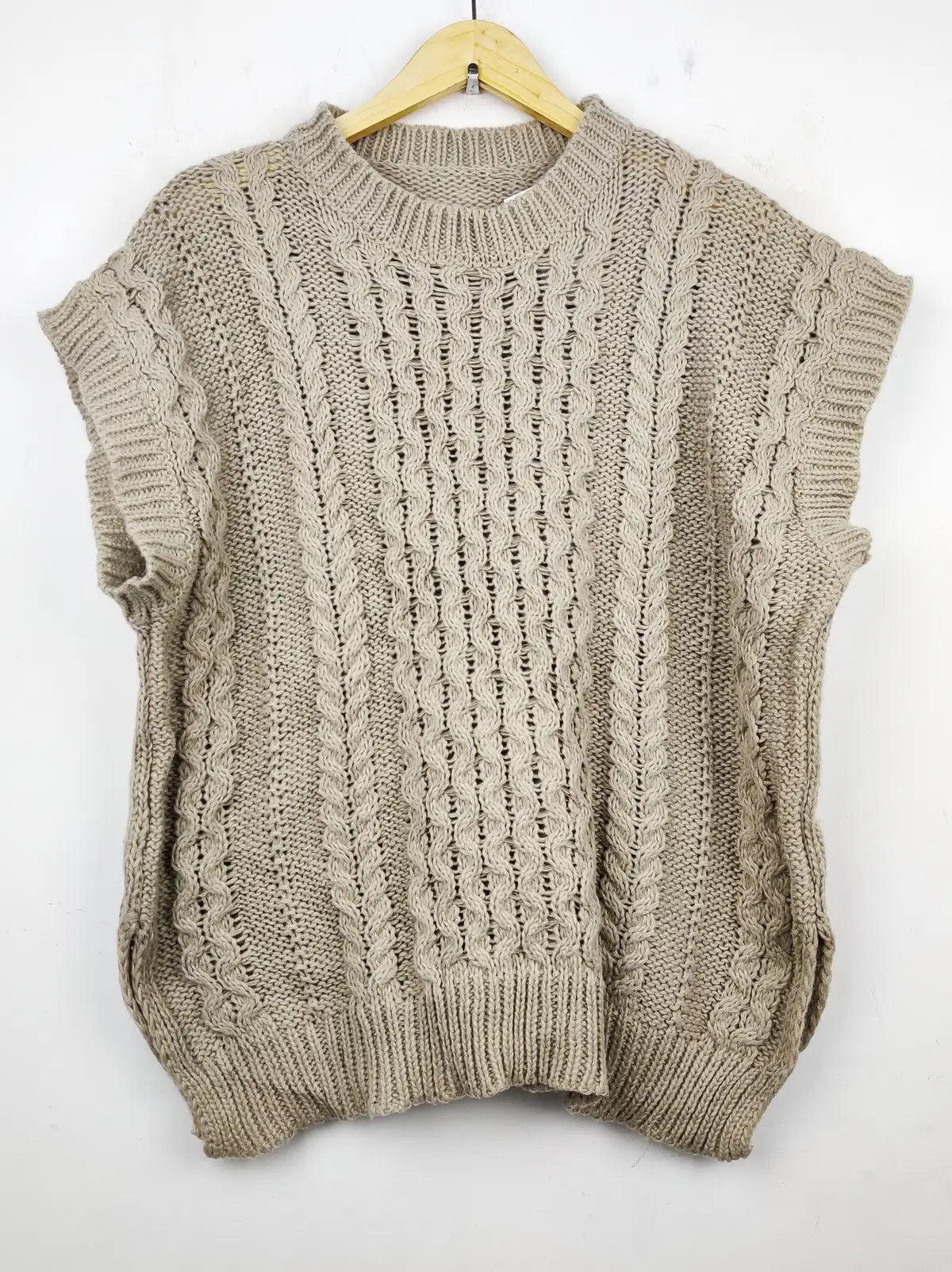 Buy online pre-used pre-loved 100% authentic & Original branded Shein (SL-1830) available in Pakistan. Top international brands avilable.