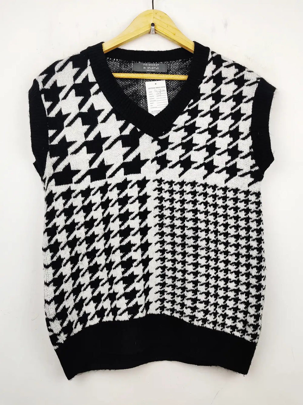Buy online pre-used pre-loved 100% authentic & Original branded Primark (SL-1838) available in Pakistan. Top international brands avilable.