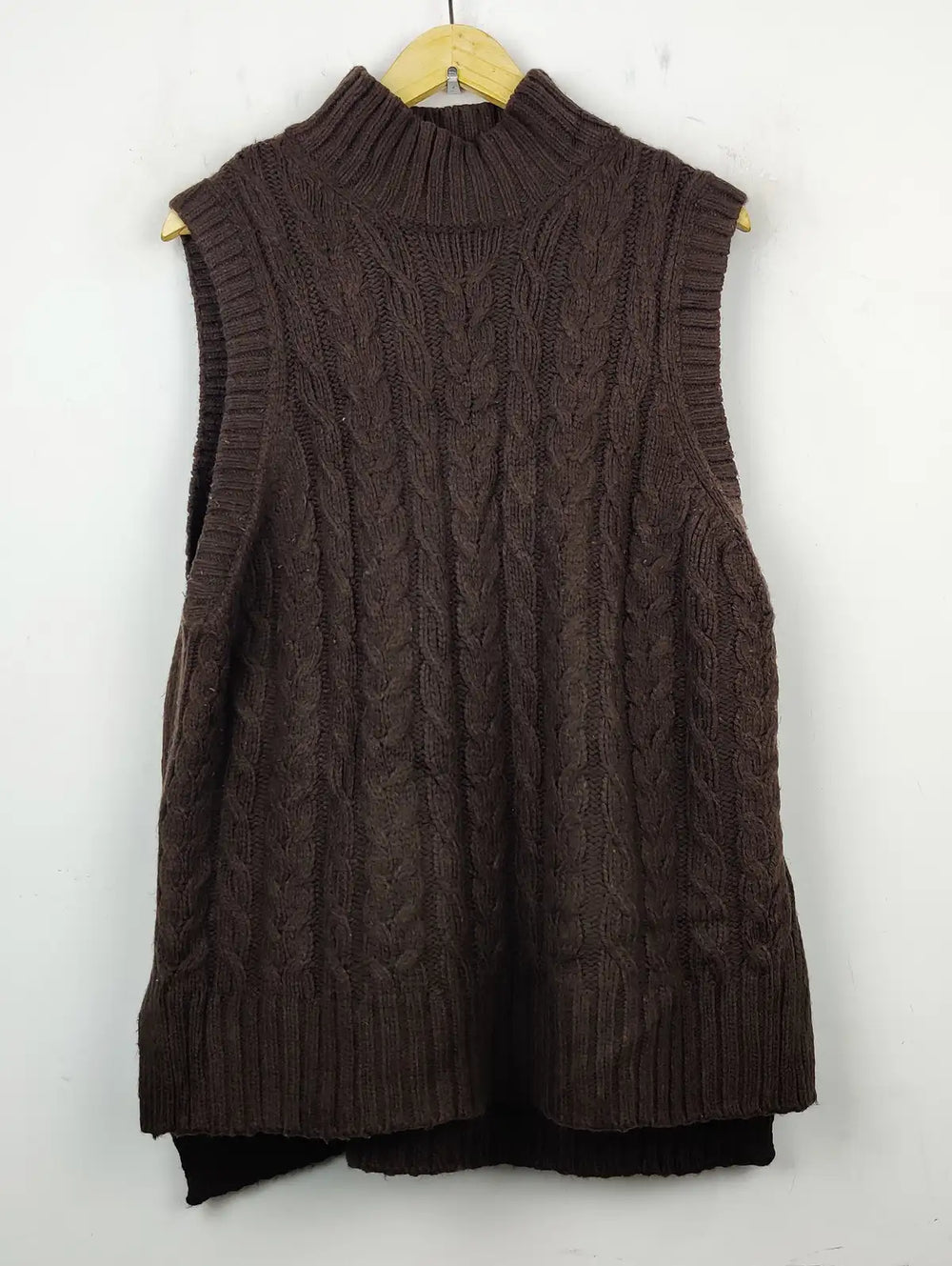 Buy online pre-used pre-loved 100% authentic & Original branded Marks & Spencer (SL-1857) available in Pakistan. Top international brands avilable.