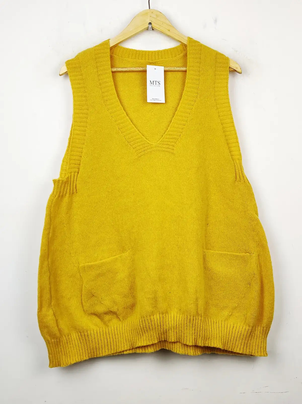 Buy online pre-used pre-loved 100% authentic & Original branded Shein (SL-1907) available in Pakistan. Top international brands avilable.