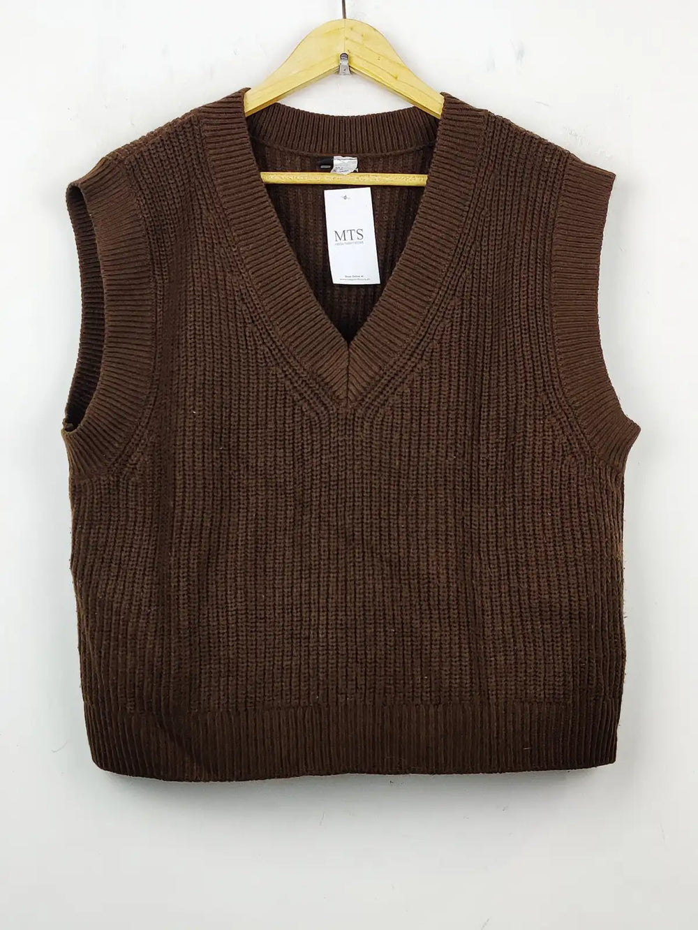 Buy online pre-used pre-loved 100% authentic & Original branded H&M (SL-1912) available in Pakistan. Top international brands avilable.