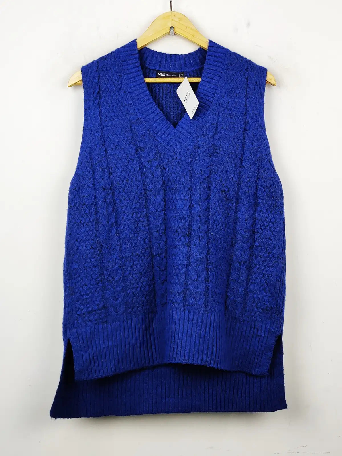 Buy online pre-used pre-loved 100% authentic & Original branded Marks & Spencer (SL-1913) available in Pakistan. Top international brands avilable.