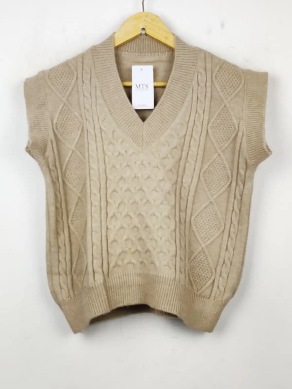 Buy online pre-used pre-loved 100% authentic & Original branded Shein (SL-1922) available in Pakistan. Top international brands avilable.