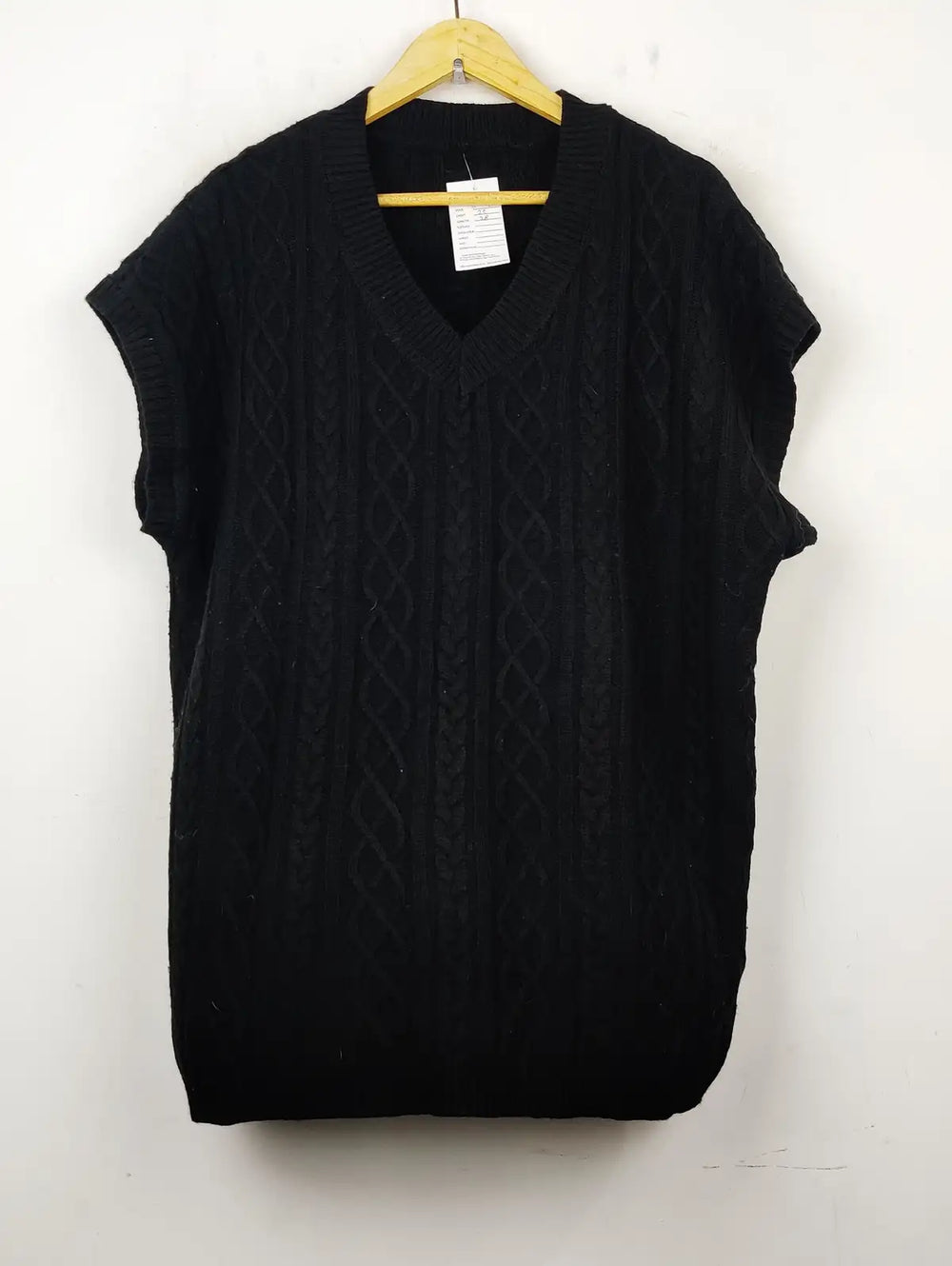 Buy online pre-used pre-loved 100% authentic & Original branded Shein (SL-1924) available in Pakistan. Top international brands avilable.
