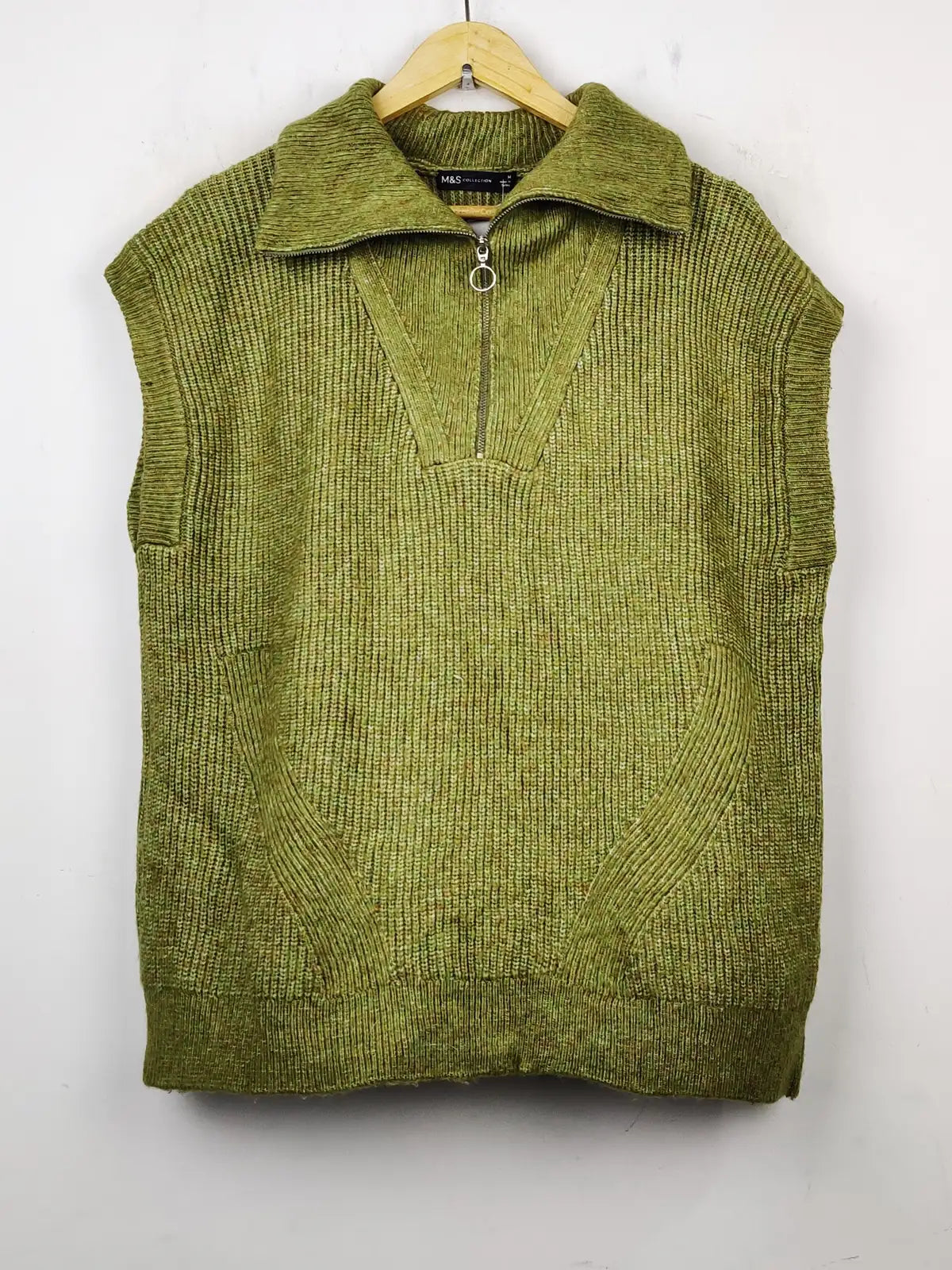 Buy online pre-used pre-loved 100% authentic & Original branded Marks & Spencer (SL-1925) available in Pakistan. Top international brands avilable.
