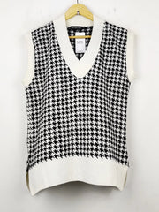Buy online pre-used pre-loved 100% authentic & Original branded Prettylittlething (SL-1931) available in Pakistan. Top international brands avilable.
