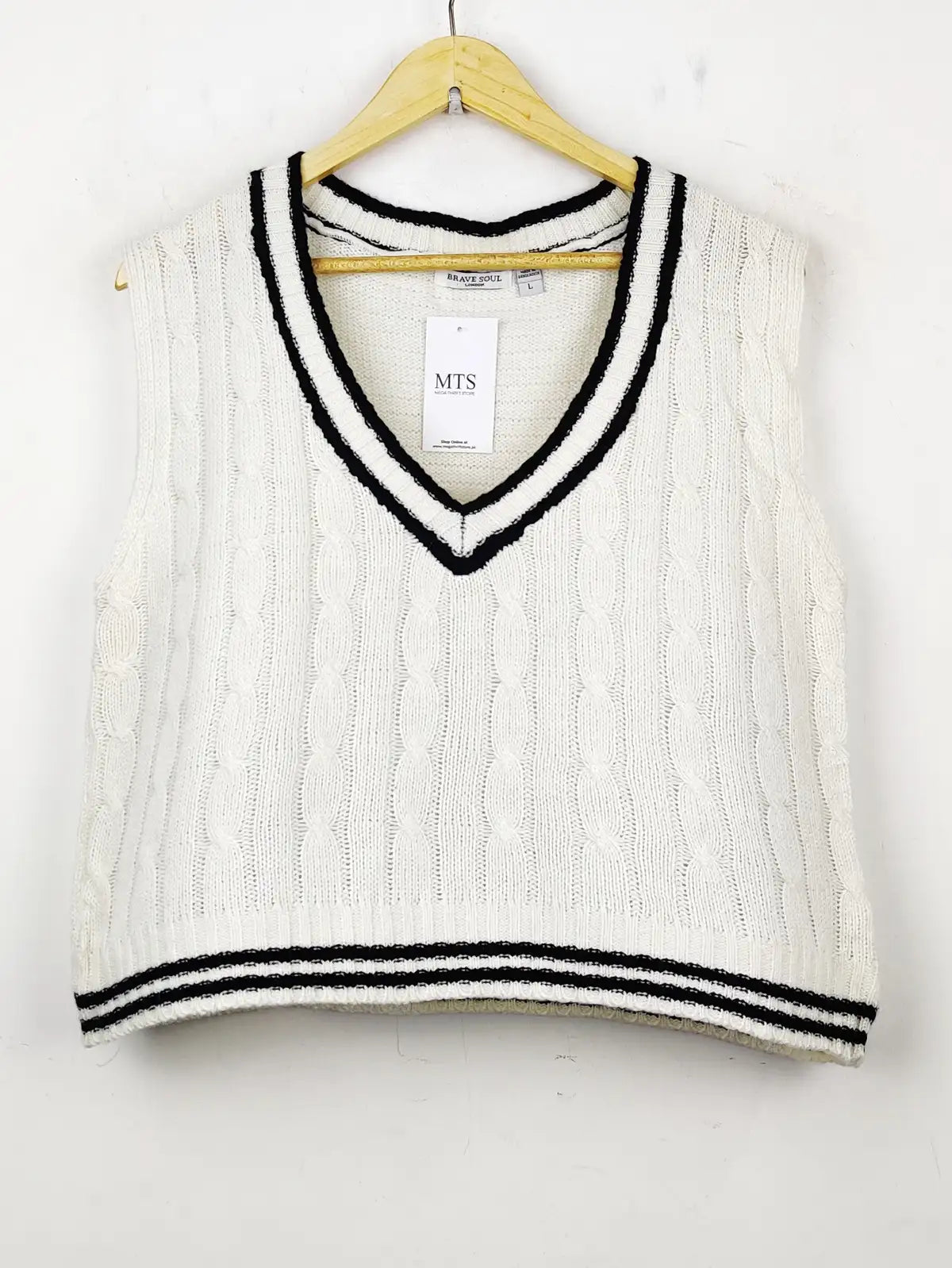 Buy online pre-used pre-loved 100% authentic & Original branded Brave Soul (SL-1940) available in Pakistan. Top international brands avilable.